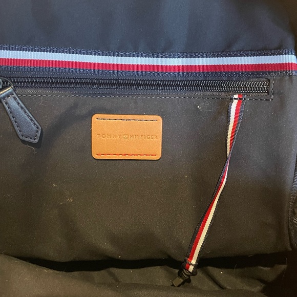 Tommy Hilfiger backpack - Picture 3 of 6